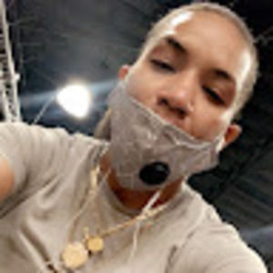 Meet your Posher, Raquel